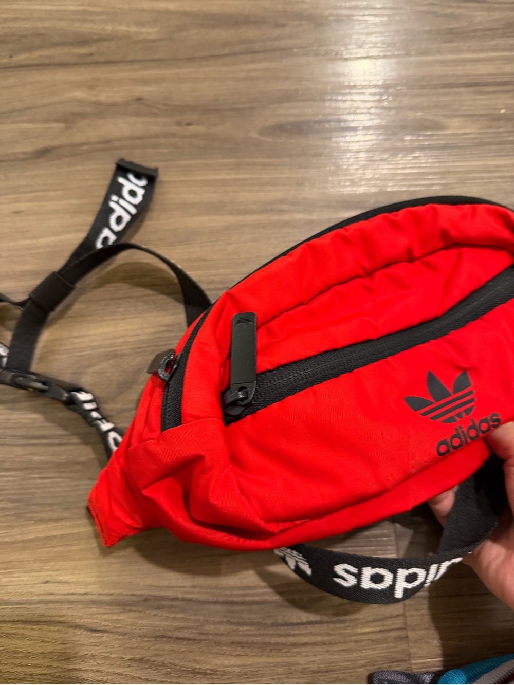 adidas originals Red Trefoil Waist Bag Fanny pack - Picture 3 of 4